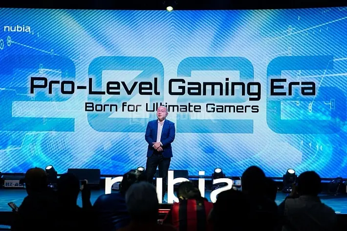 Nubia Smartphone Gaming Pro-Level 2026 Nubia smartphone gaming dengan layar AMOLED 165Hz untuk pengalaman bermain pro-level
