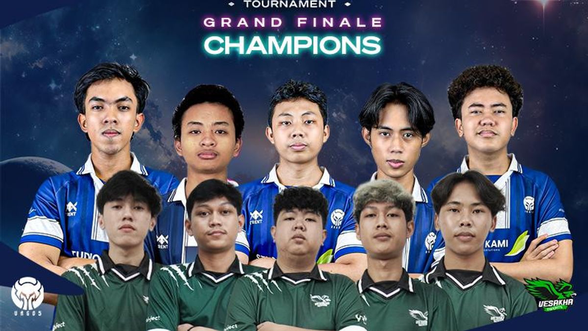 Perayaan pemenang Grand Turnamen Komunitas Esports Playhera Indonesia di atas panggung utama.