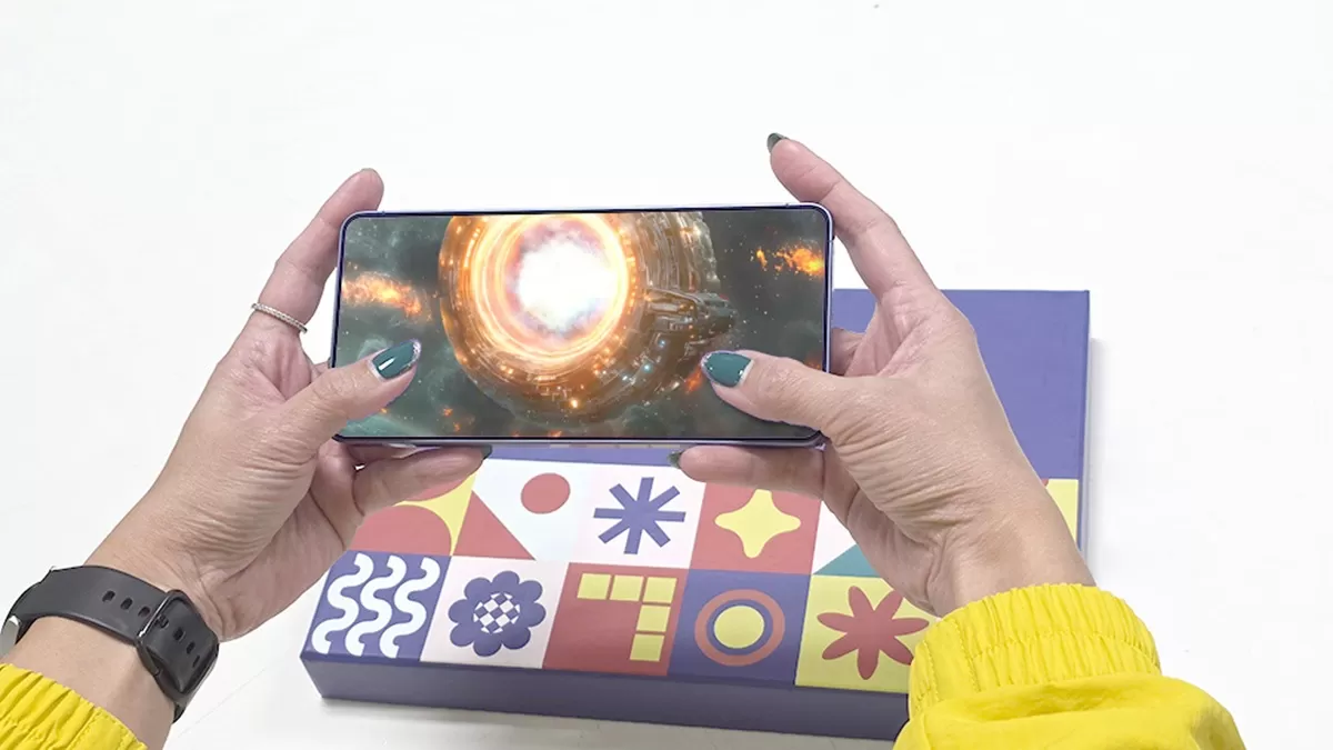 Ilustrasi teknologi gaming modern dengan perangkat PC, laptop gaming, dan efek visual futuristik 2026