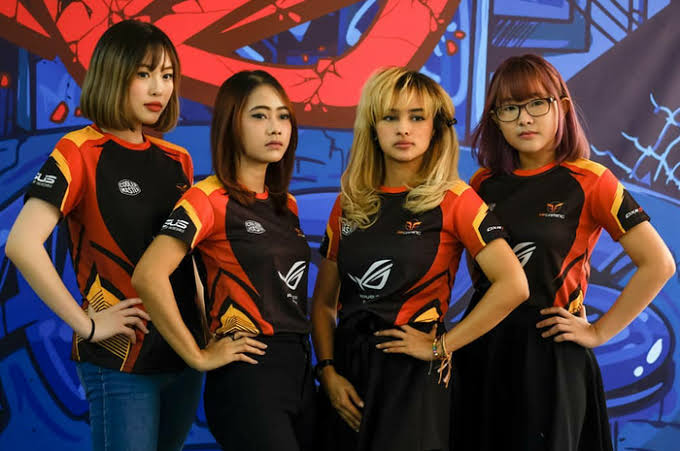Esports Indonesia berkembang dengan komunitas gaming dan turnamen profesional modern