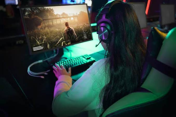 Game PC Modern untuk Gamer Masa Kini Game PC modern dengan setup komputer gaming untuk pengalaman bermain nyaman